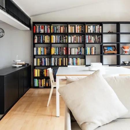 Plum Guide - Libreria